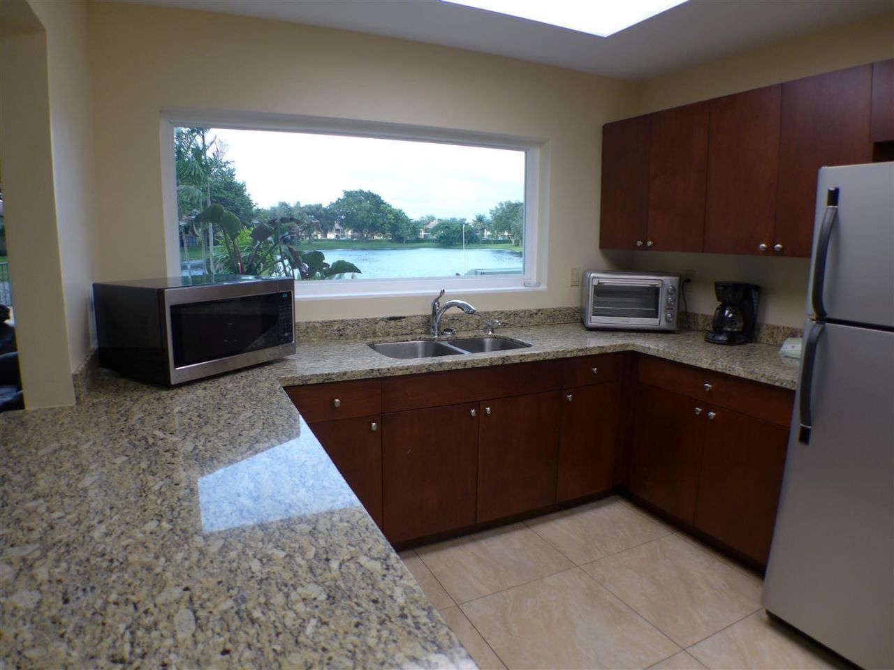 102 Gardens Drive, Unit 103, Pompano Beach, FL 33069 Photo