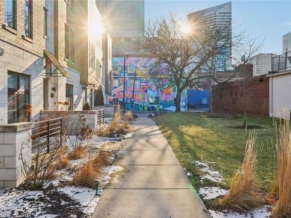 1446 E 14th Street, Cleveland, OH 44114