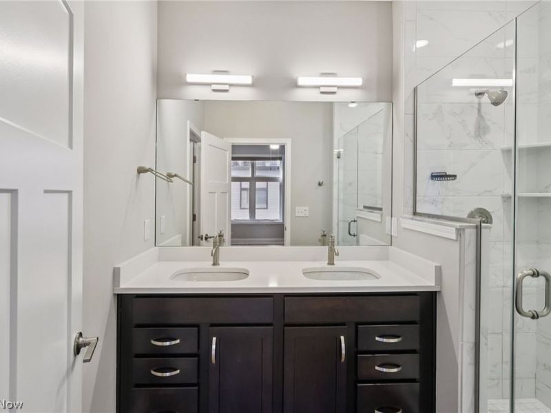 1446 E 14th Street, Cleveland, OH 44114 Photo 29