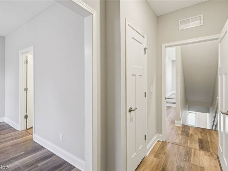 1446 E 14th Street, Cleveland, OH 44114 Photo 33