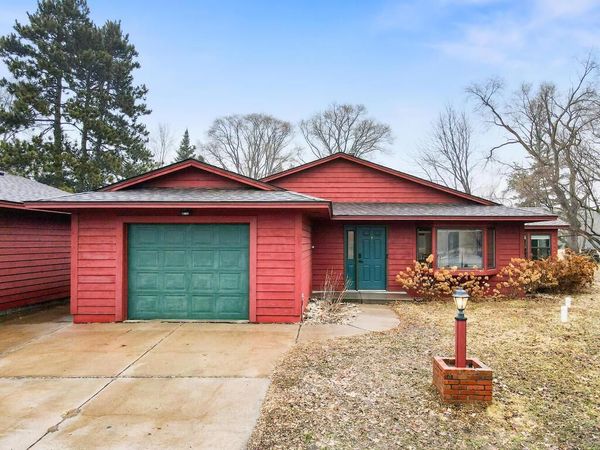 509 Heritage Blvd NW, Isanti, MN 55040