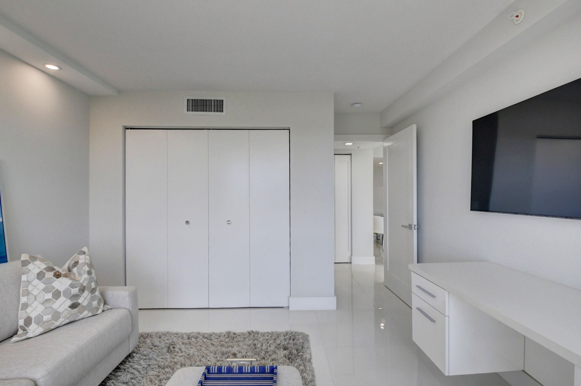 7847 Lakeside Boulevard, Unit 1063, Boca Raton, FL 33434 Photo