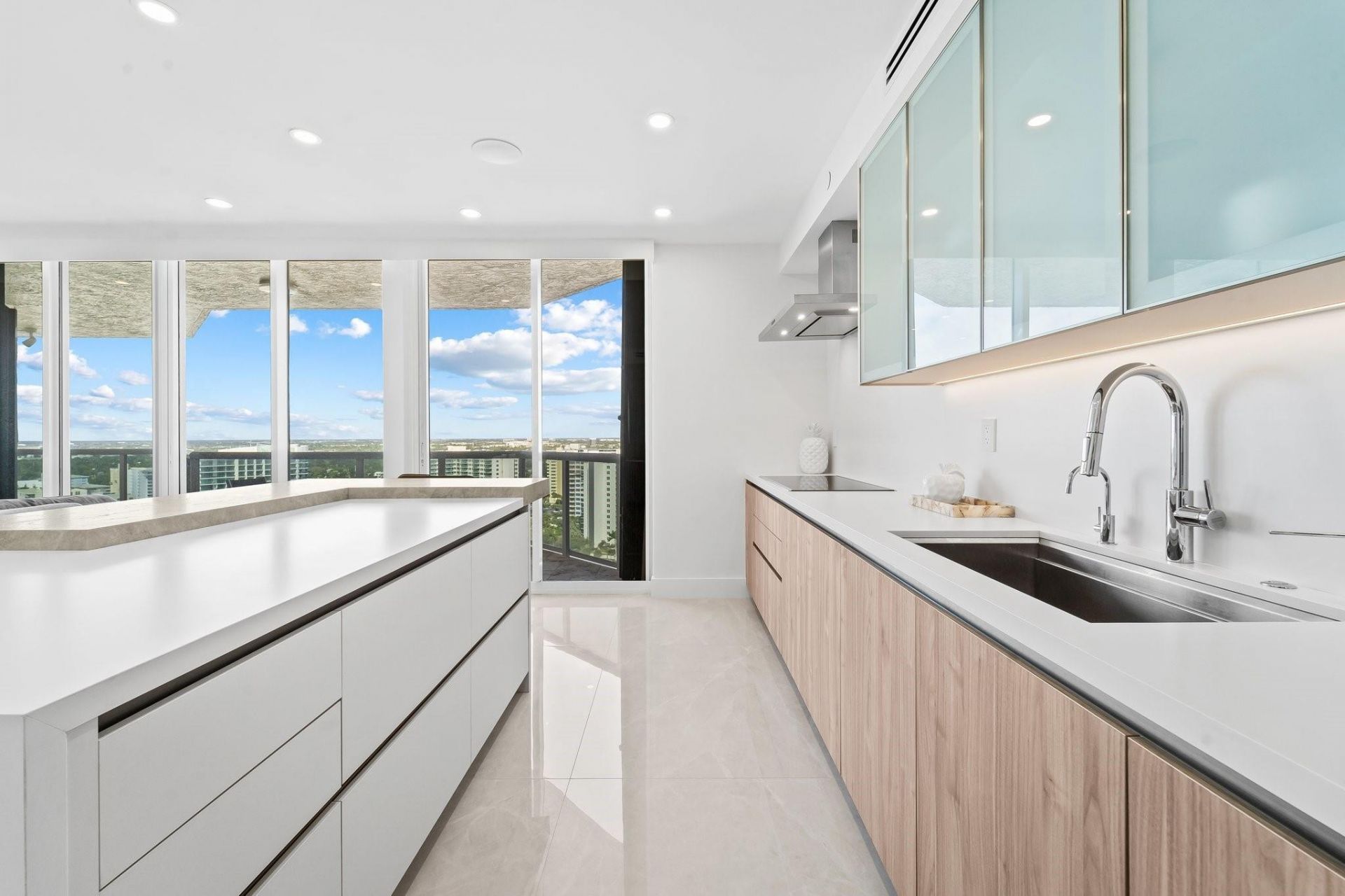 3100 N Ocean Boulevard, Unit 2007, Fort Lauderdale, FL 33308 Photo