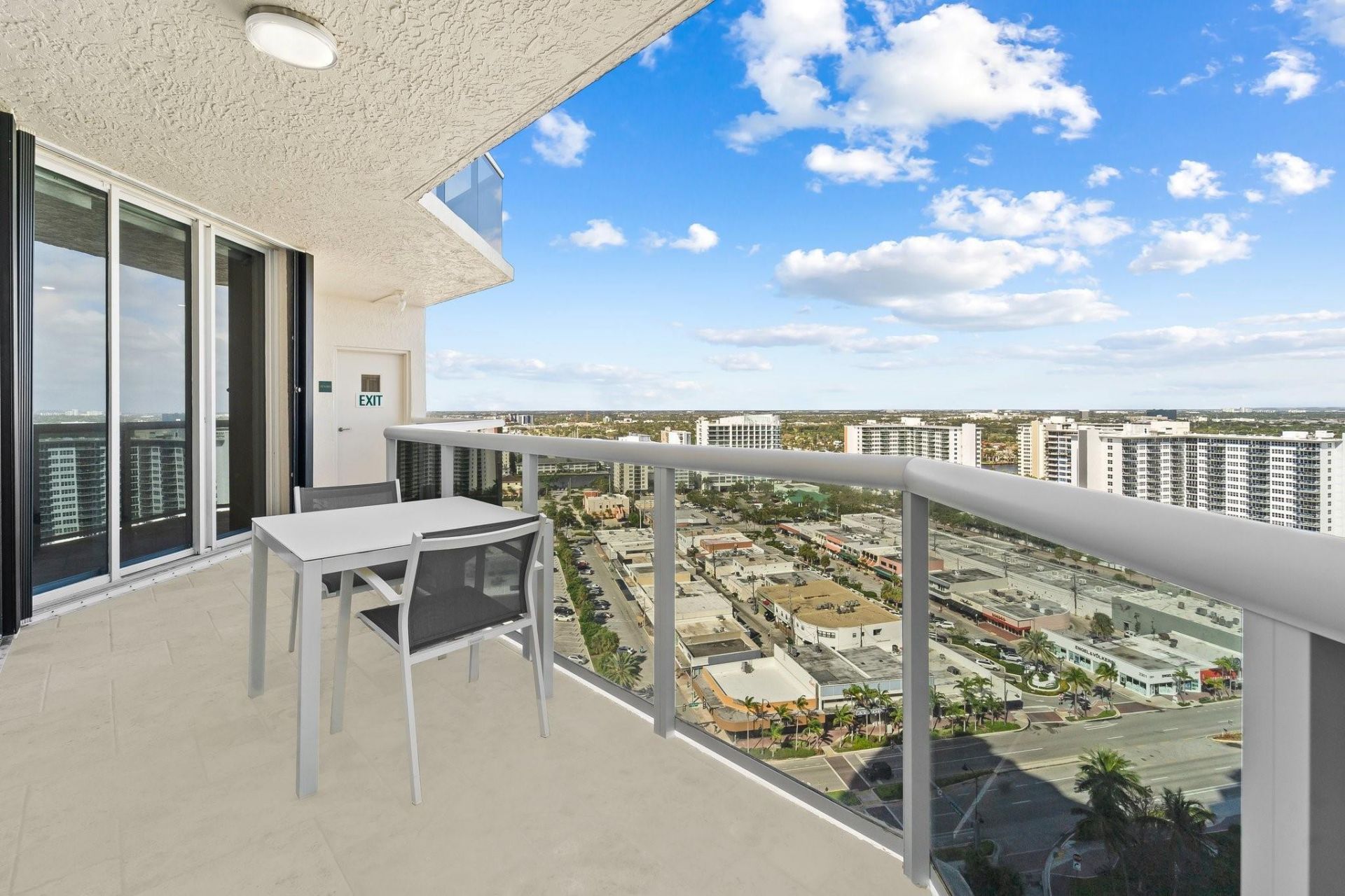 3100 N Ocean Boulevard, Unit 2007, Fort Lauderdale, FL 33308 Photo