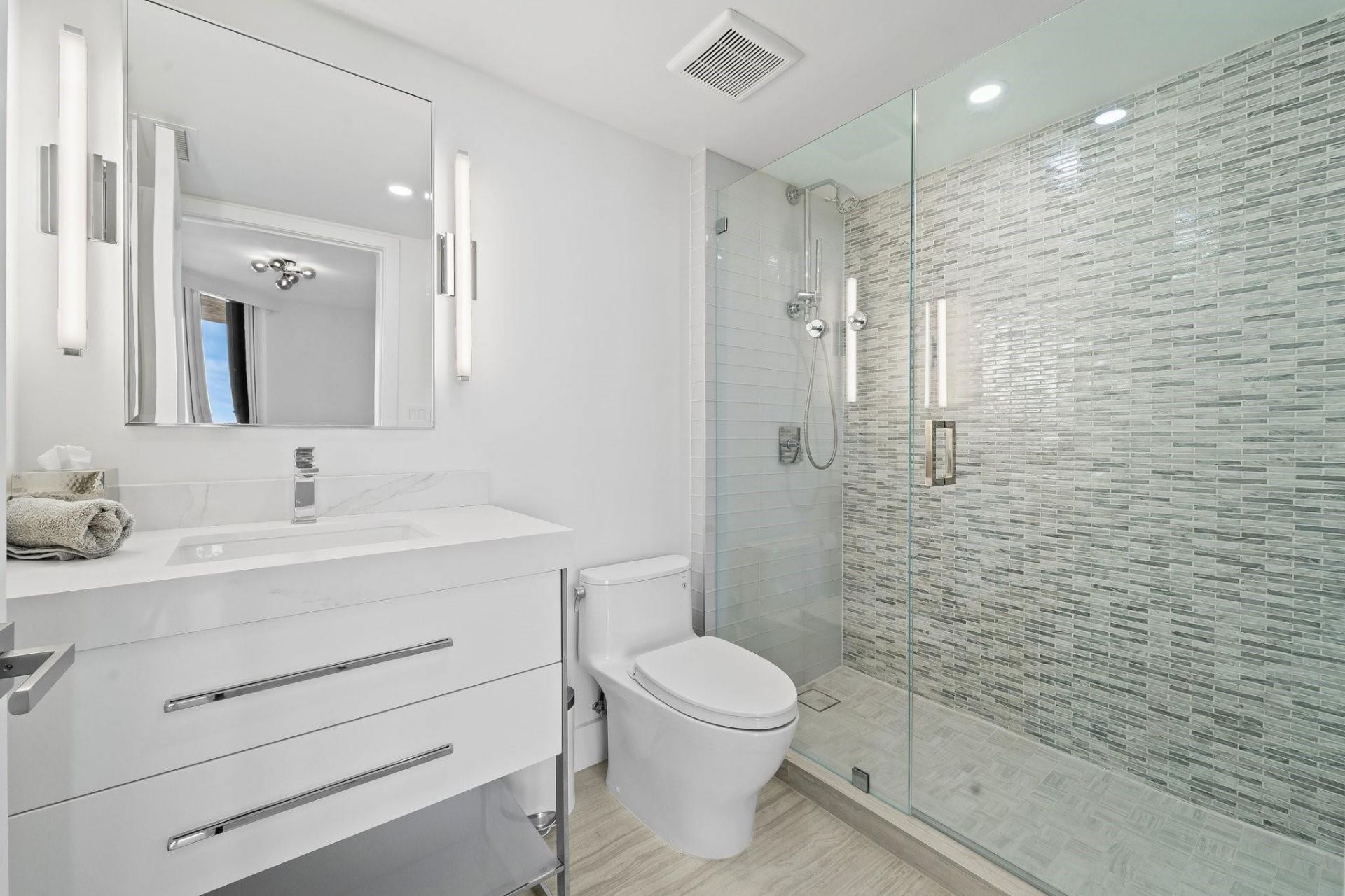 3100 N Ocean Boulevard, Unit 2007, Fort Lauderdale, FL 33308 Photo