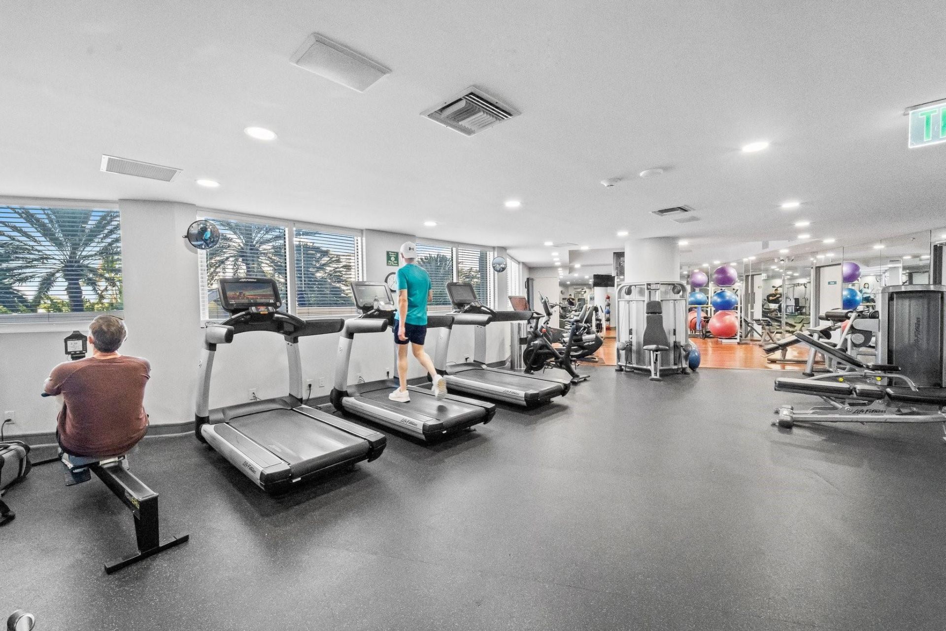 3100 N Ocean Boulevard, Unit 2007, Fort Lauderdale, FL 33308 Photo