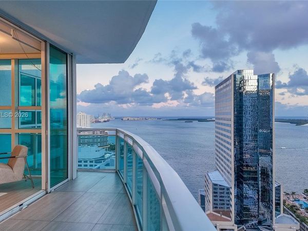 951 Brickell Ave , Unit 2910, Miami, FL 33131