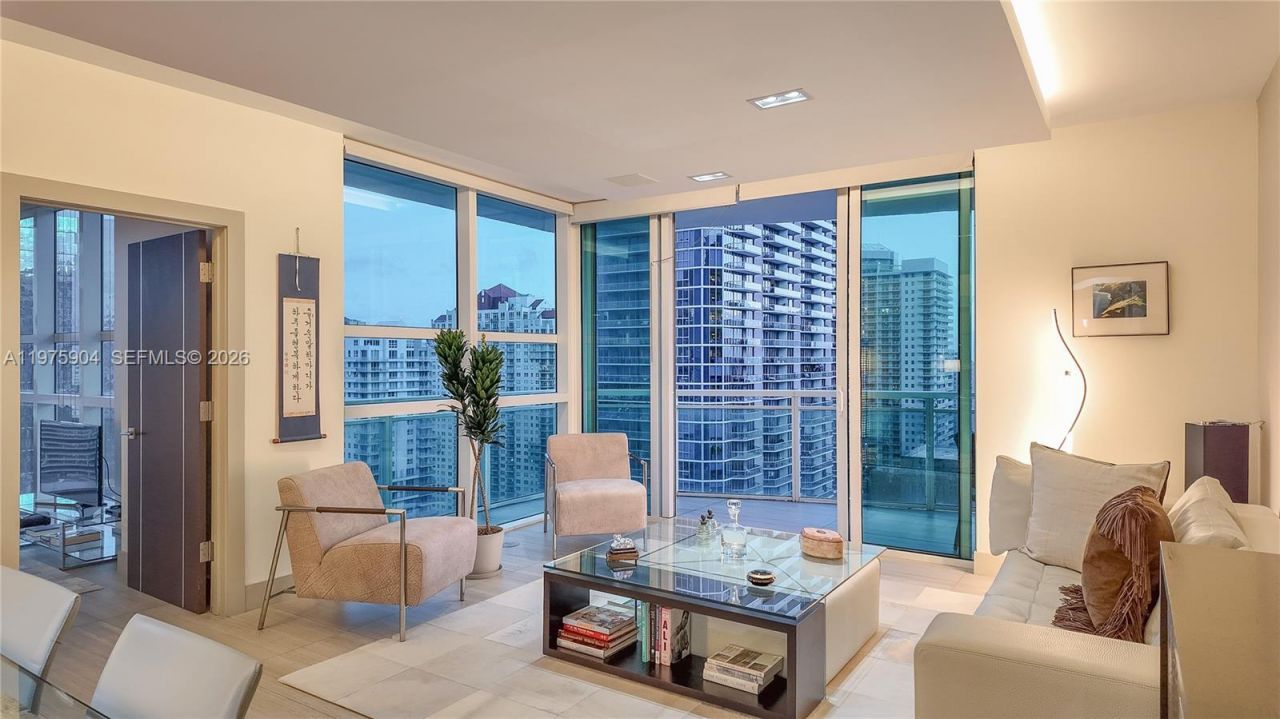 951 Brickell Ave, Unit 2910, Miami, FL 33131 Photo