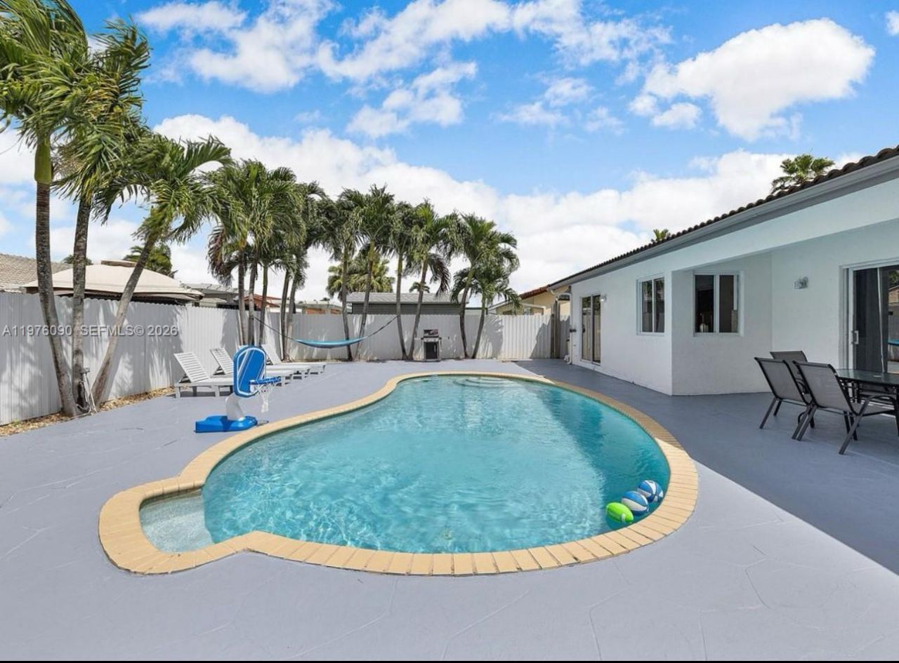 14855 SW 174th St , Miami, FL 33187 Photo