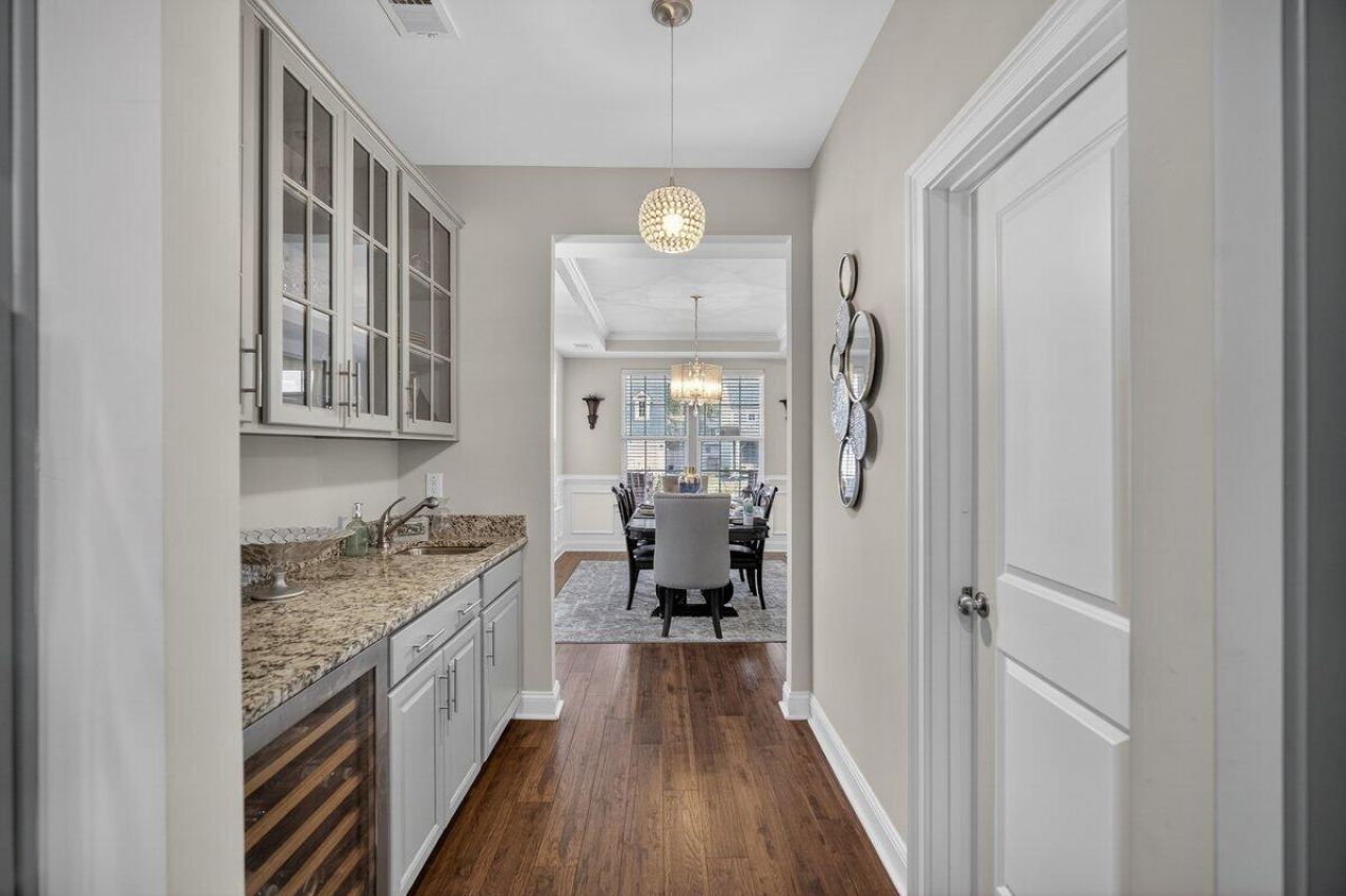 605 S Pointe Boulevard Photo 17