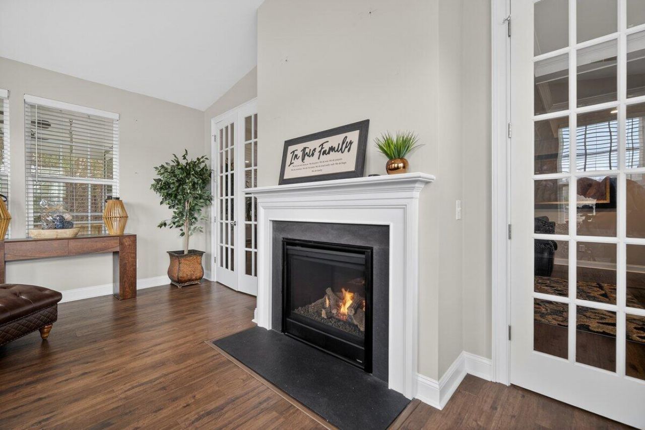 605 S Pointe Boulevard Photo 21