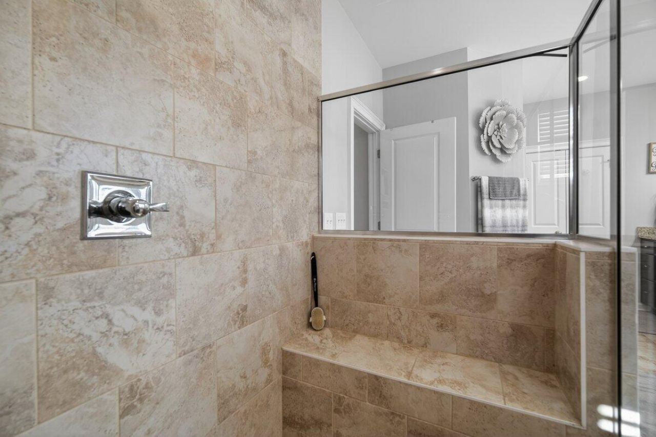 605 S Pointe Boulevard Photo 29