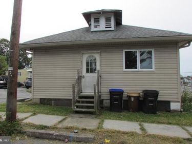 2725 HERR STREET , HARRISBURG, PA 17103