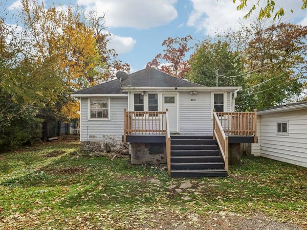 18631 W Main Street , Grayslake, IL 60030