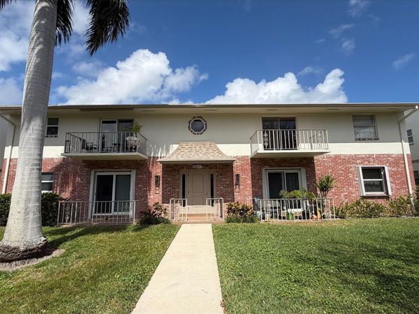 2017 S Seacrest Blvd, Unit D, Boynton Beach, FL 33435