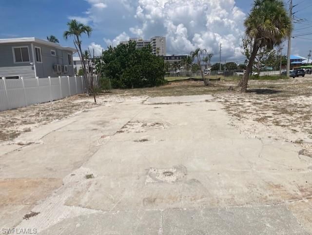 81 Mango St, Fort Myers Beach, FL 33931 Photo