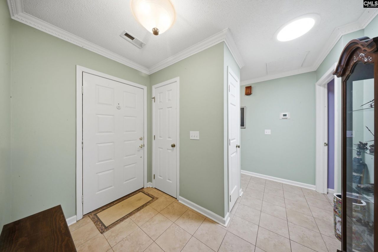 145 Patio Place  Photo 4