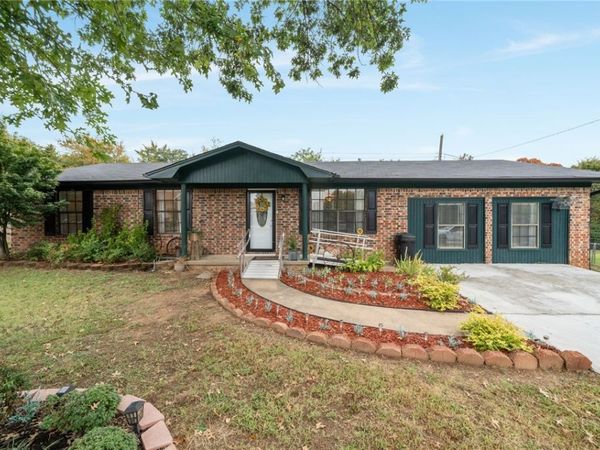 1424 Northwoods Drive , Alma, AR 72921