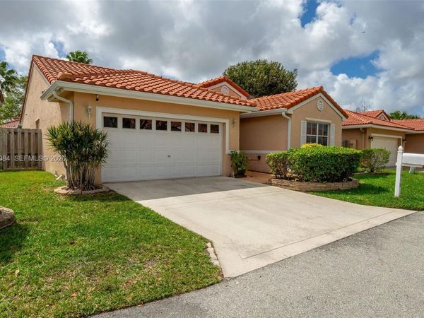 6618 Skipper Ter, Margate, FL 33063