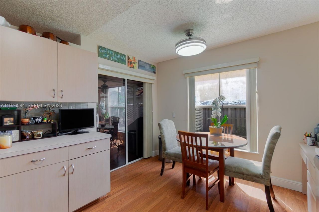 6618 Skipper Ter, Margate, FL 33063 Photo