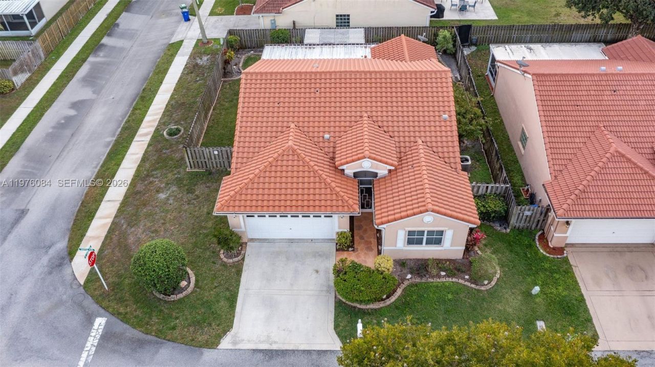 6618 Skipper Ter, Margate, FL 33063 Photo