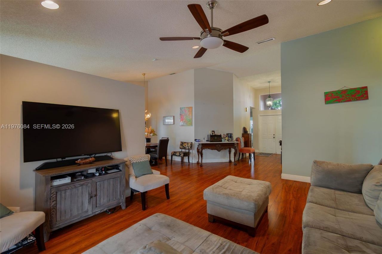 6618 Skipper Ter, Margate, FL 33063 Photo