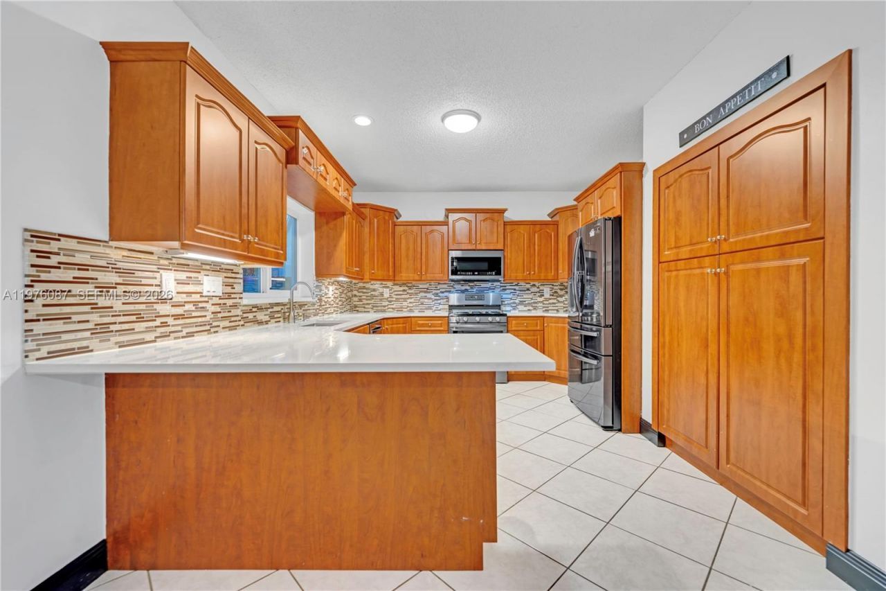 15255 SW 108th Ter, Miami, FL 33196 Photo