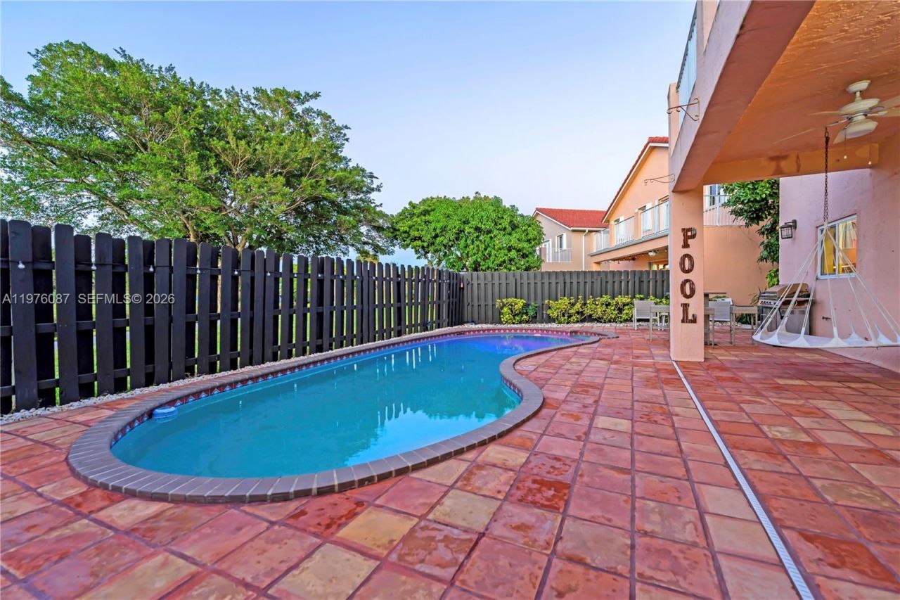 15255 SW 108th Ter, Miami, FL 33196 Photo