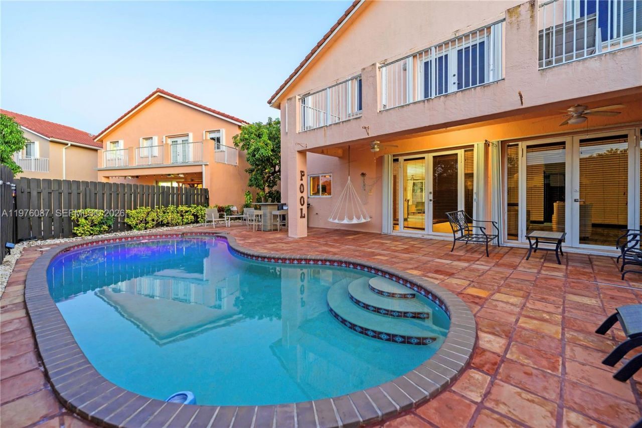 15255 SW 108th Ter, Miami, FL 33196 Photo