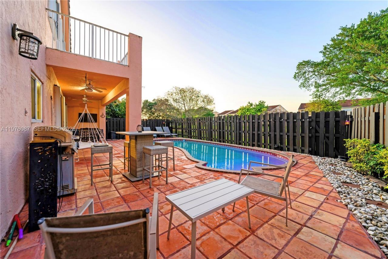 15255 SW 108th Ter, Miami, FL 33196 Photo