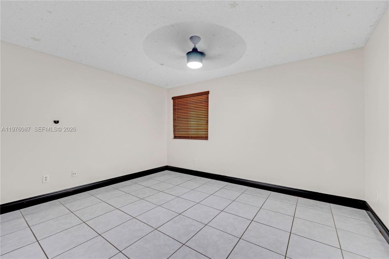 15255 SW 108th Ter, Miami, FL 33196 Photo