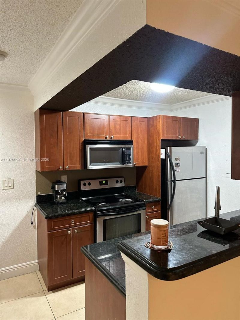 15640 SW 106th Ln, Unit 903, Miami, FL 33196 Photo