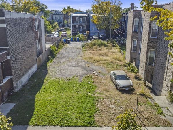 3119 W Flournoy Street, Chicago, IL 60612