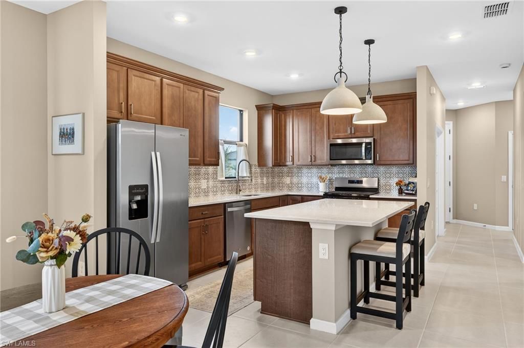 20548 Pebble Glen Dr, Estero, FL 33928 Photo