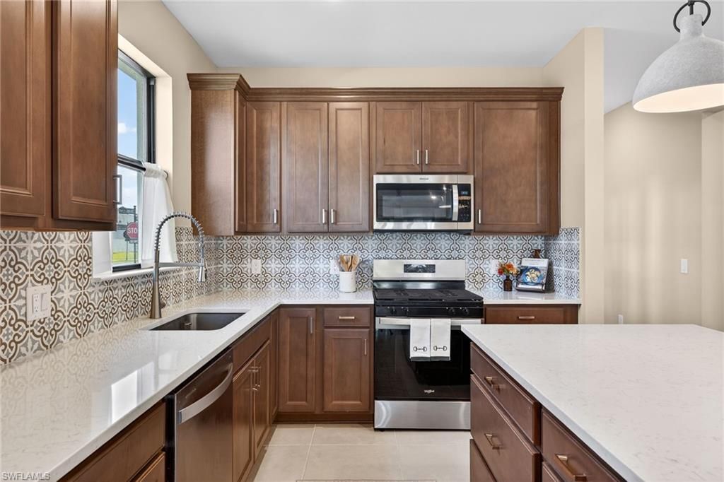 20548 Pebble Glen Dr, Estero, FL 33928 Photo