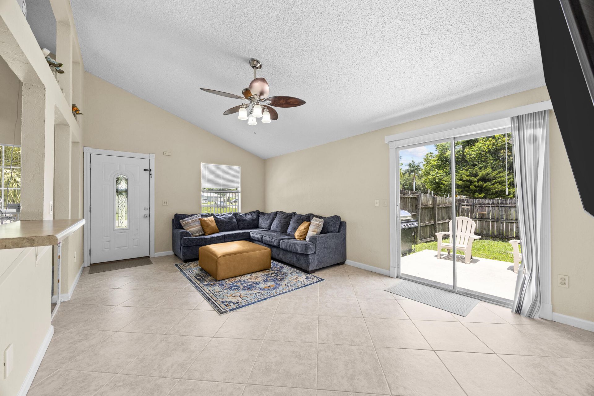 10552 Bobbie Lane, Royal Palm Beach, FL 33411 Photo