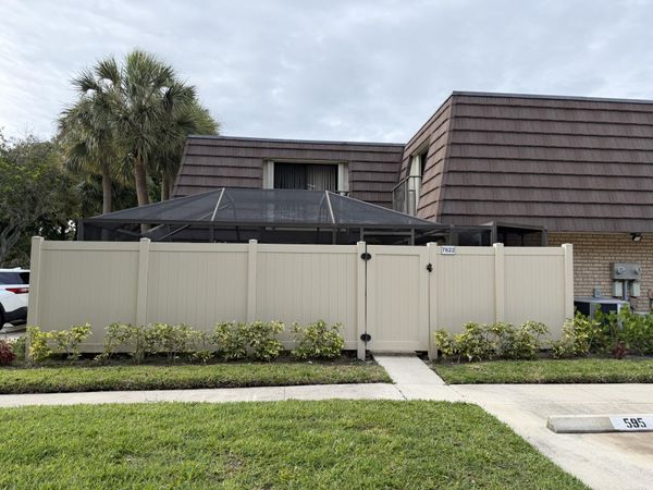 7622 76th, Unit 200, West Palm Beach, FL 33407