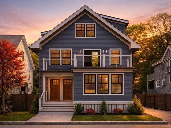 95 Stedman St, Unit 1, Brookline, MA 02446