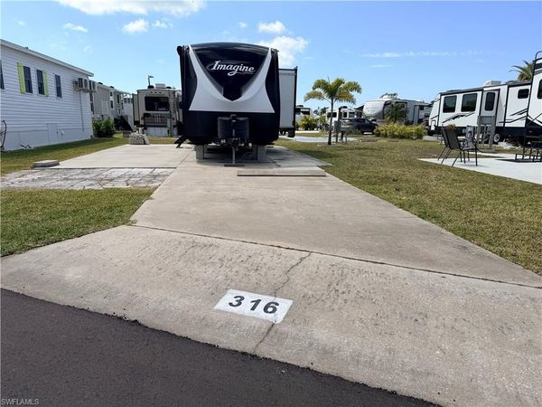 19681 Summerlin 316 RD, FORT MYERS, FL 33908