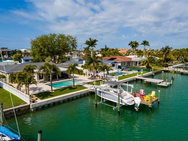 11775 E 4TH STREET E, TREASURE ISLAND, FL 33706