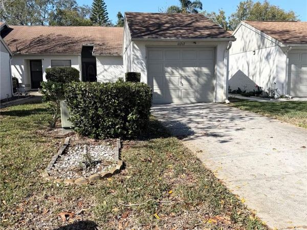 11717 SPRING TREE LANE , PORT RICHEY, FL 34668