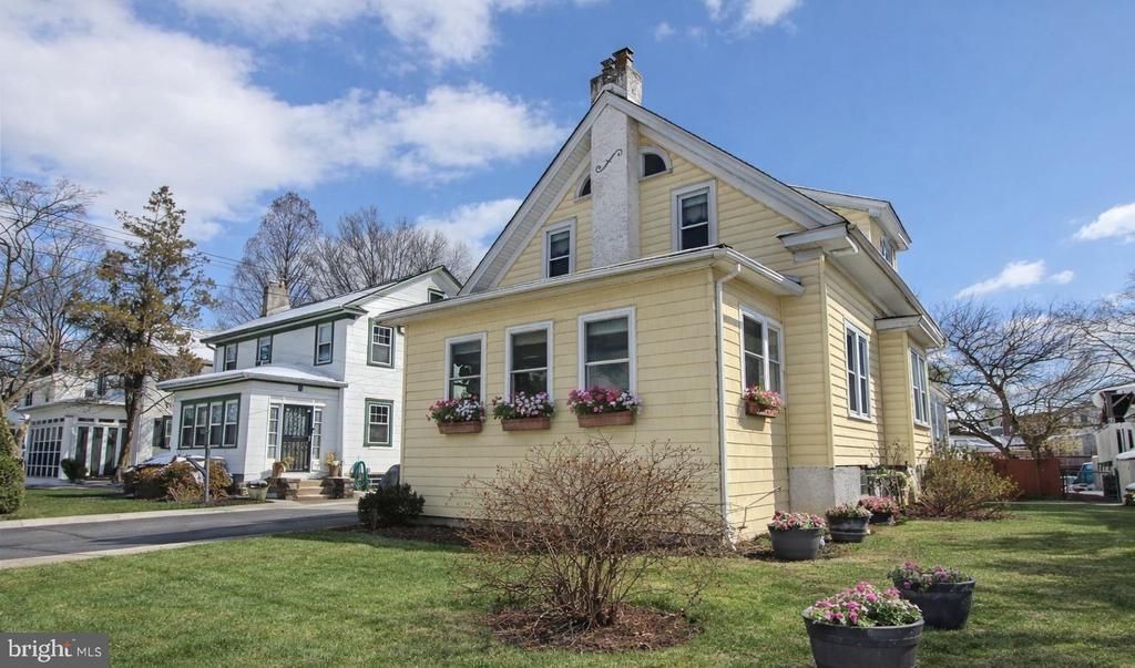 612 W Magnolia Avenue , Aldan, PA 19018 Main Photo