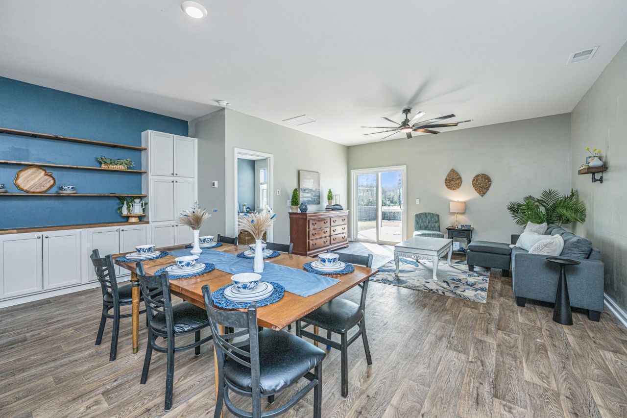 440 Blue Elderberry Run Photo 10