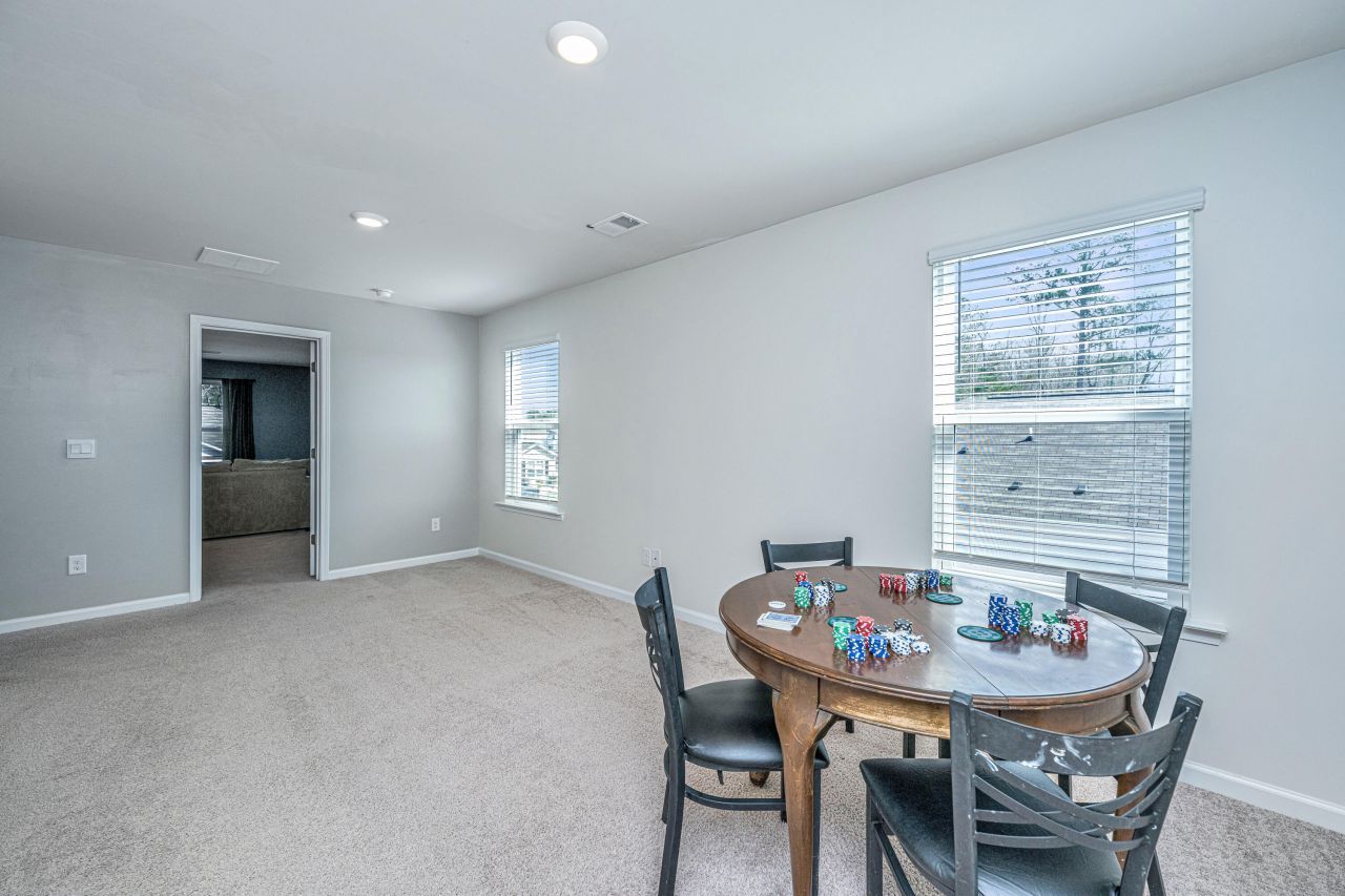 440 Blue Elderberry Run Photo 30