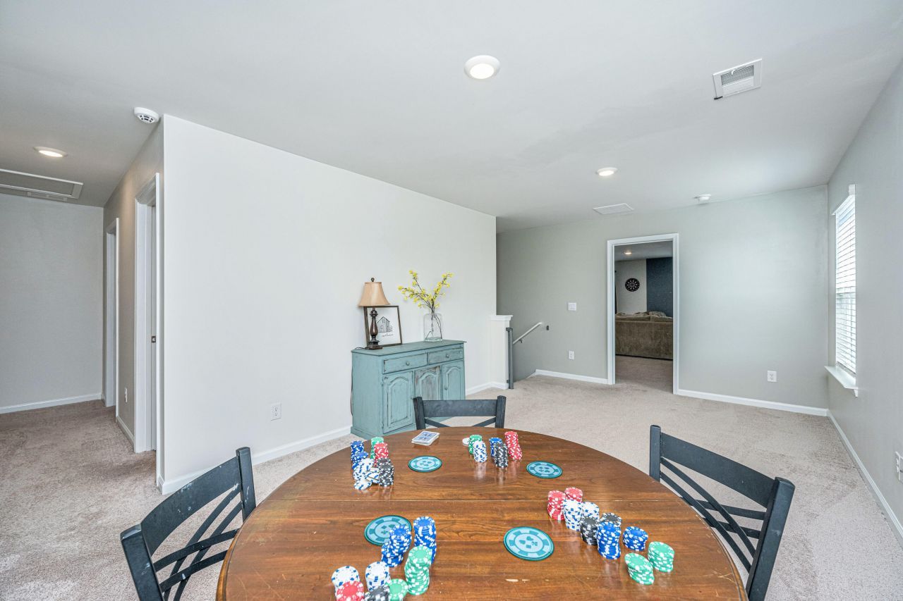 440 Blue Elderberry Run Photo 32