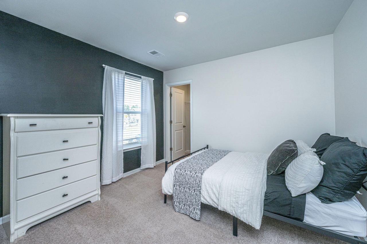 440 Blue Elderberry Run Photo 33