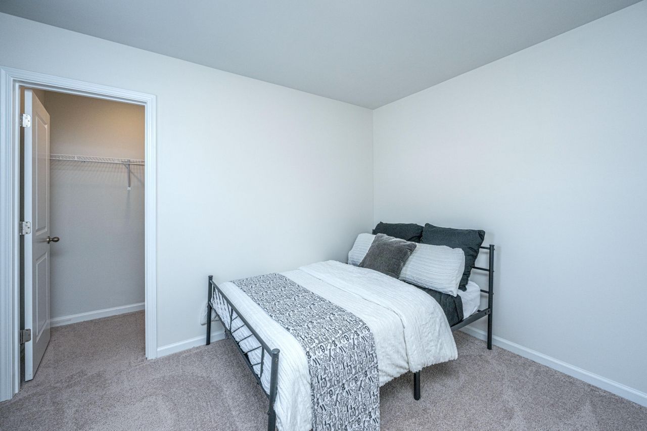 440 Blue Elderberry Run Photo 34