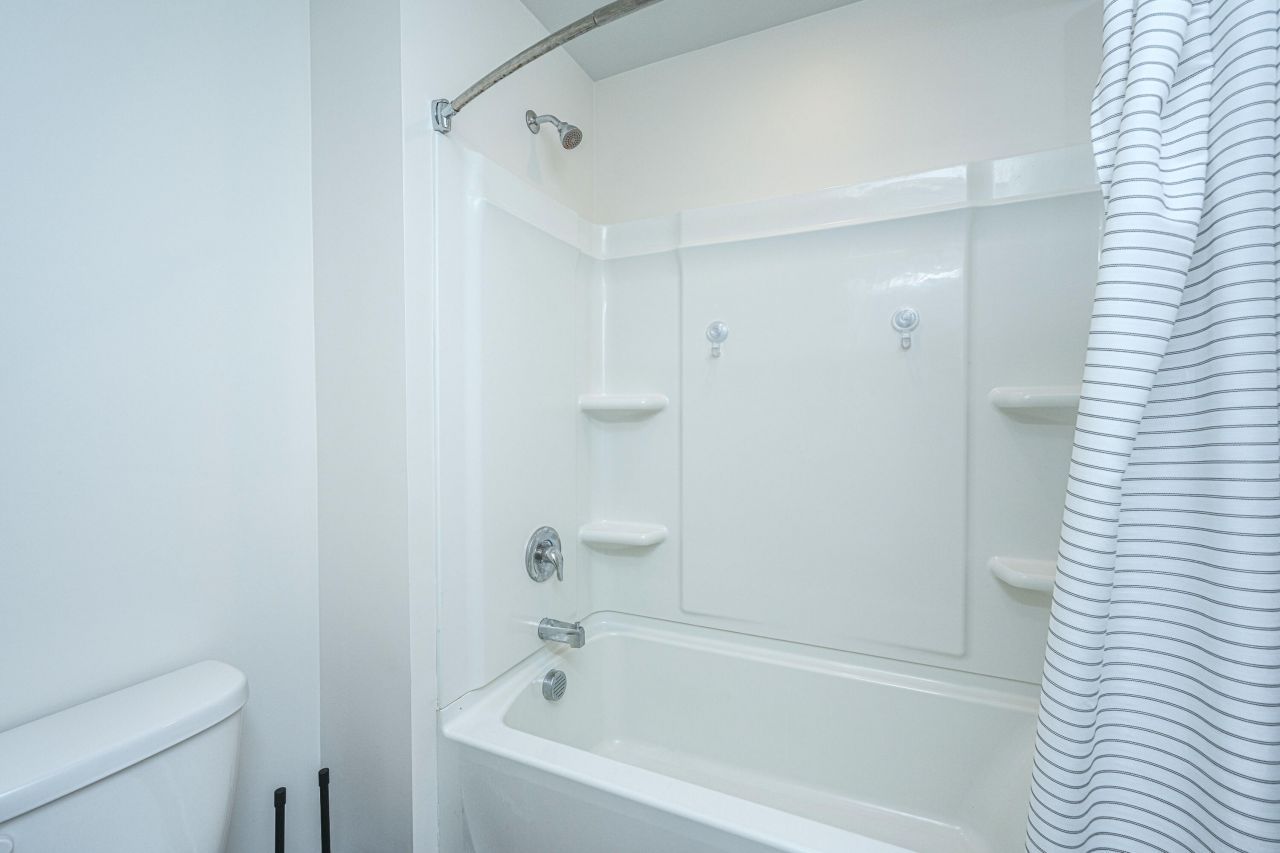 440 Blue Elderberry Run Photo 36