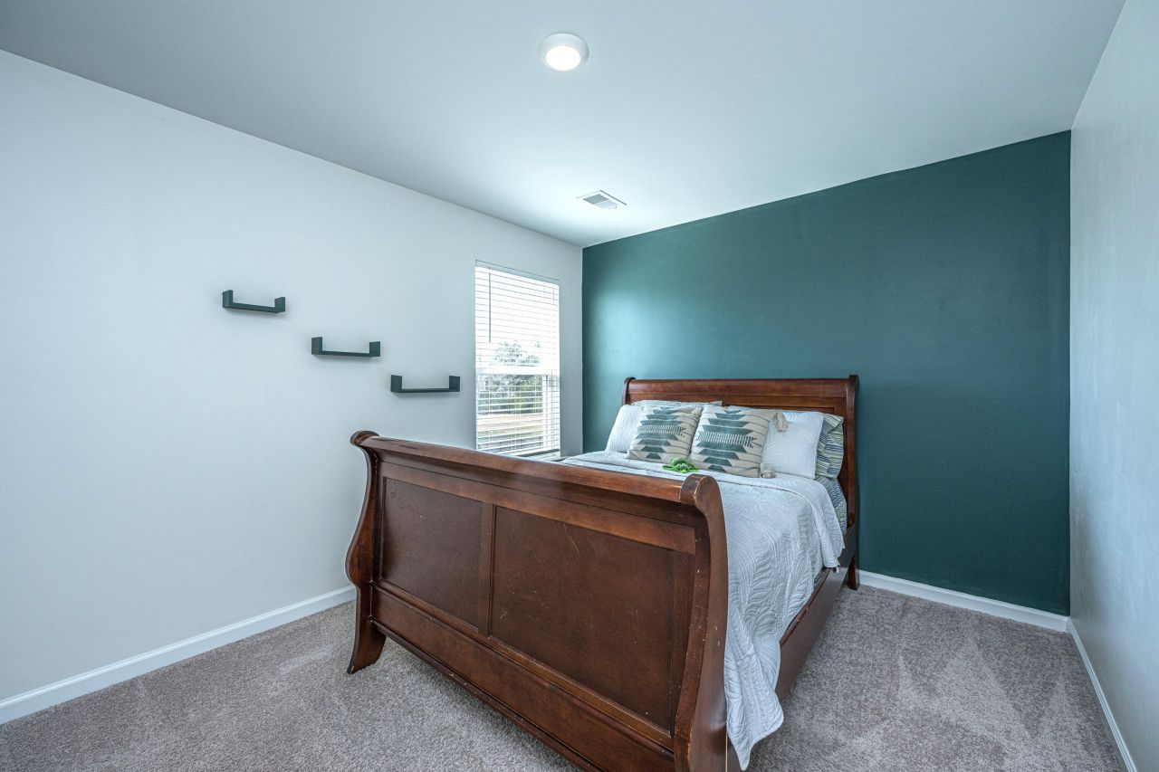 440 Blue Elderberry Run Photo 37