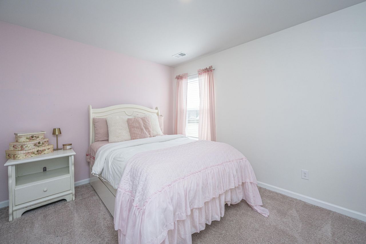 440 Blue Elderberry Run Photo 41